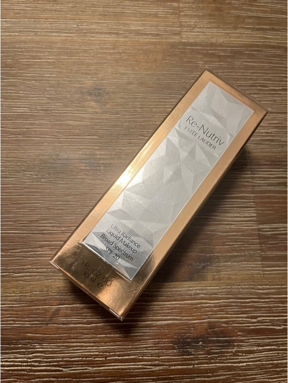 New Estee Lauder Re-Nutriv Ultra Radiance Liquid Makeup 5W1 BRONZE 1oz